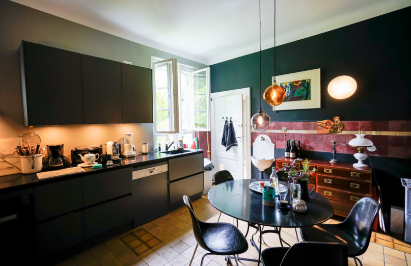 plush74 berlin house historical architecture furniture classics location photo film scout villa garden flowers 21