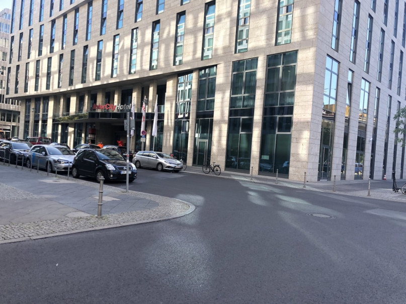 plush74 berlin street scouting modern shoot film photo agency 5