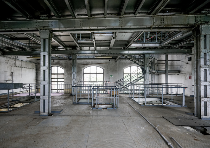 plush74 berlin warehouse industrial gallery art location film photo event scout 49