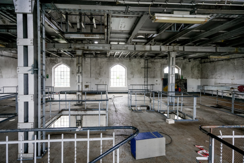 plush74 berlin warehouse industrial gallery art location film photo event scout 51