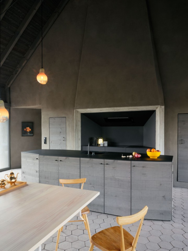 plush74 black country house 10