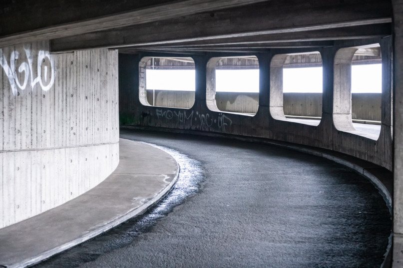 peluche74 parcheggio brutalista berlino 29 (2)