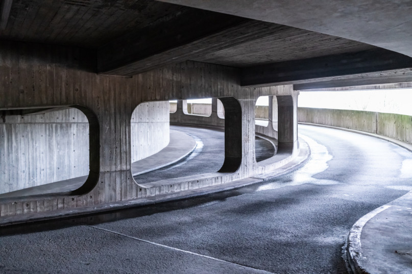 peluche74 parcheggio brutalista berlino 43 (1)