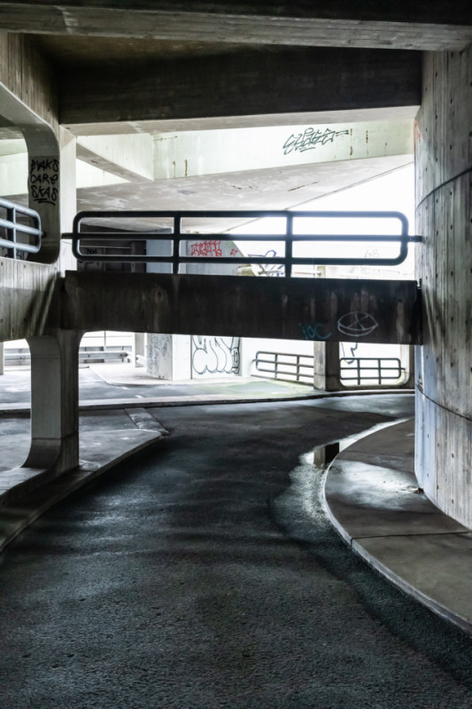 peluche74 parcheggio brutalista berlino 5 (1)