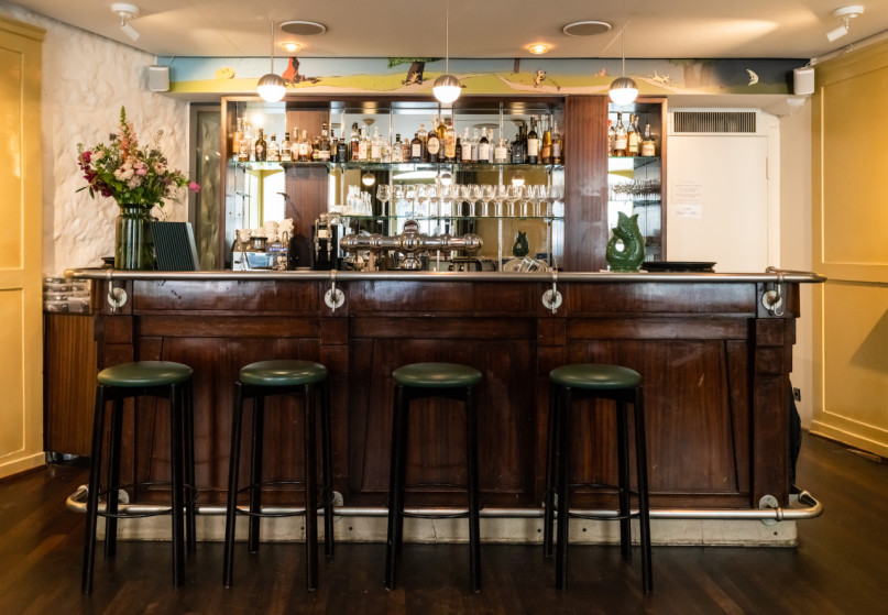 plush74 central cafe bar 4