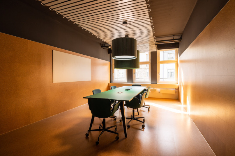 plush74 central workspace charm 17