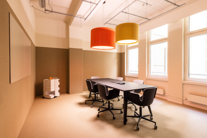 plush74 central workspace charm 8