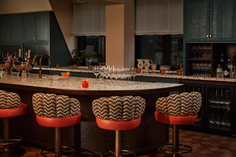 plush74 charlottenburg039s elegant modern retreat 12