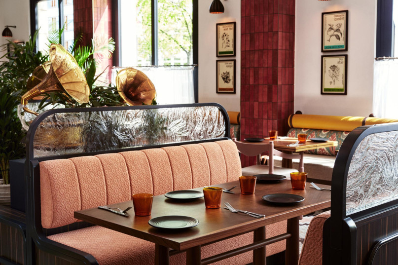 plush74 charlottenburg039s elegant modern retreat 4