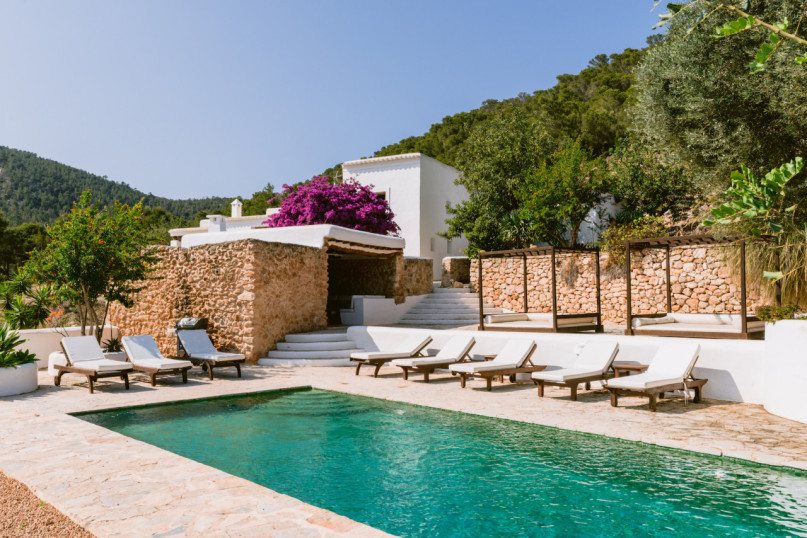 plush74 charming ibiza pool villa 1