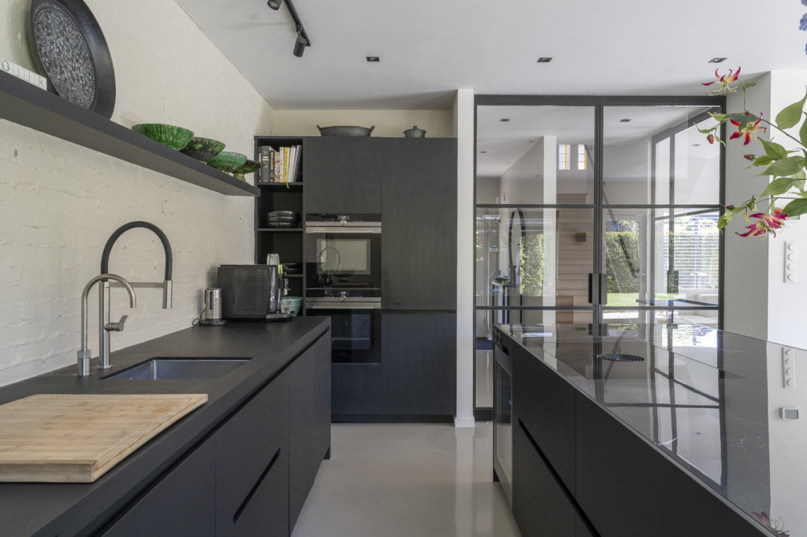 plush74 clean modern villa laren 10