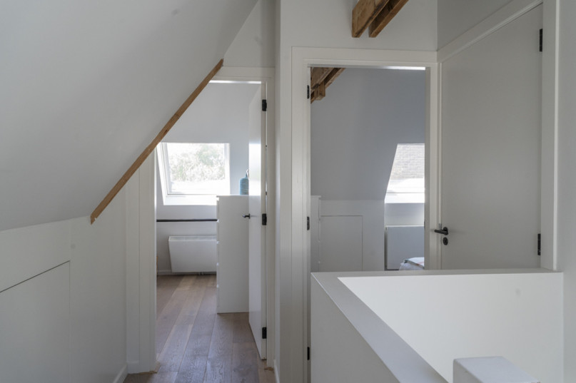 plush74 clean modern villa laren 35