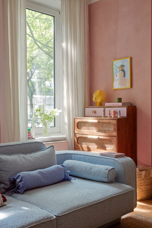 plush74 colourful hamburg apartment 13