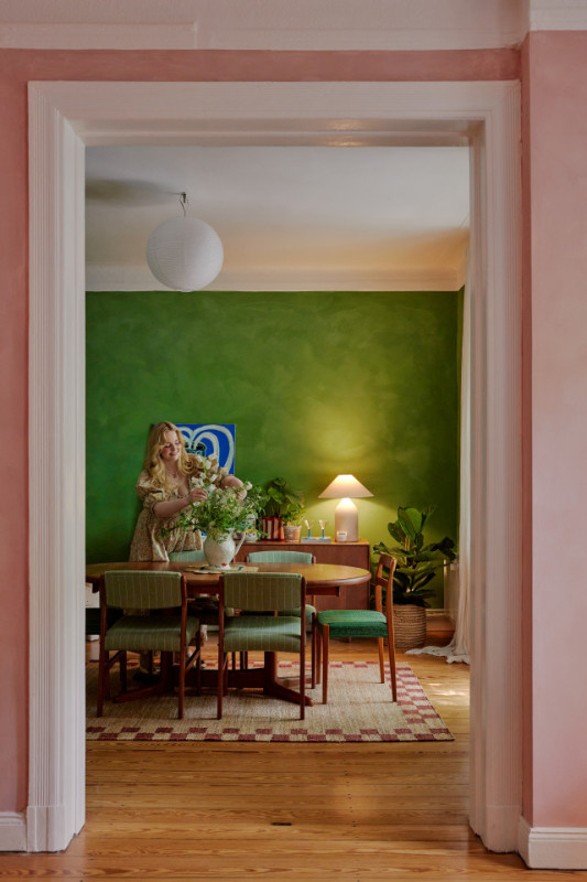 plush74 colourful hamburg apartment 7