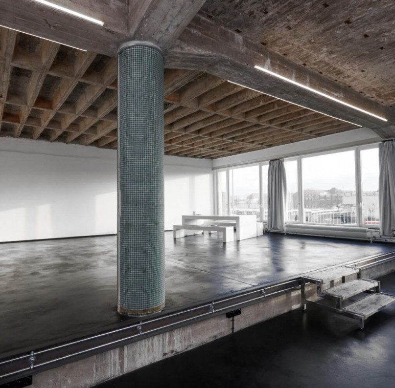 plush74 concrete glass studios 3(1)