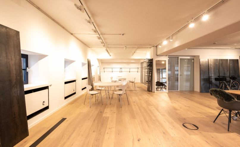 plush74 cool harbour showroom 11