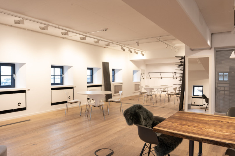 plush74 cool harbour showroom 12