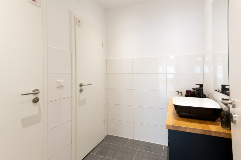 plüsch74 kühler hafen ausstellungsraum 8