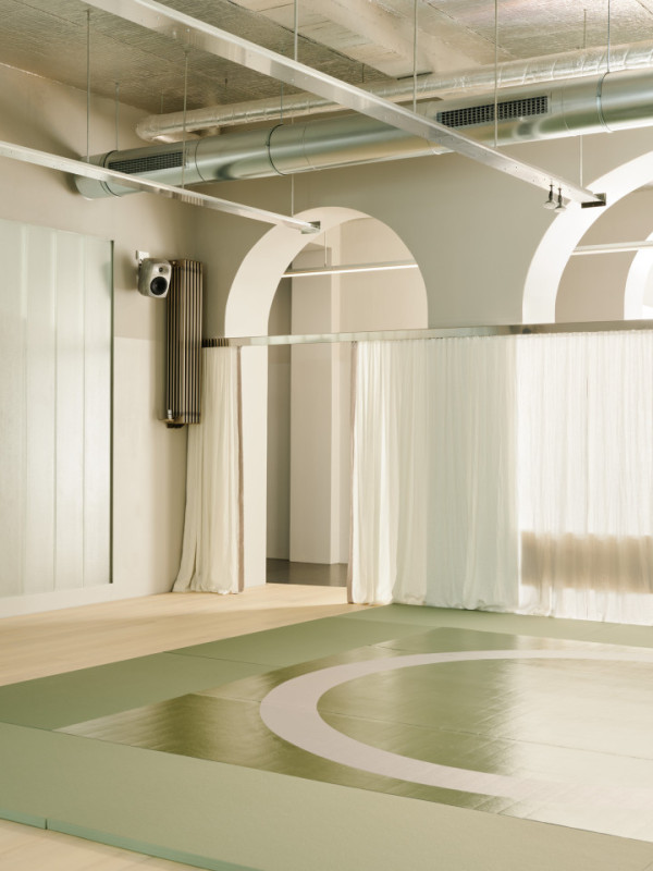 plush74 design sports studio 11