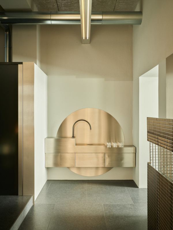 plush74 design sports studio 15