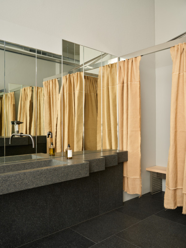 plush74 design sports studio 17