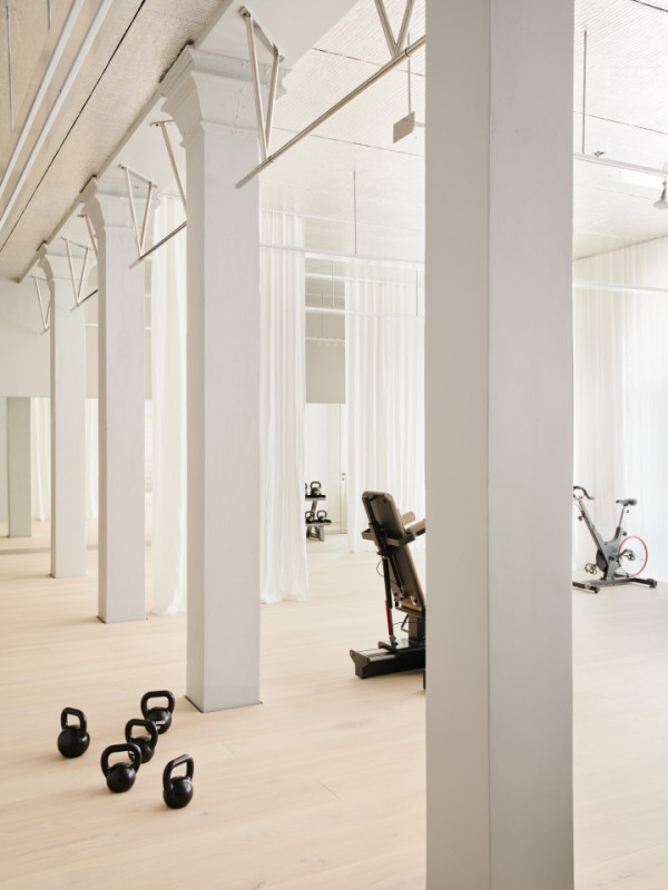 plush74 design sports studio 8