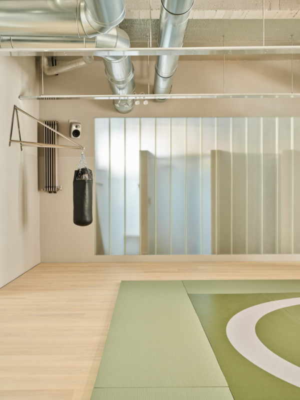 plush74 design sports studio 9