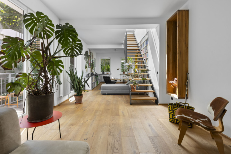 plush74 duplex loft with studio terrace 6