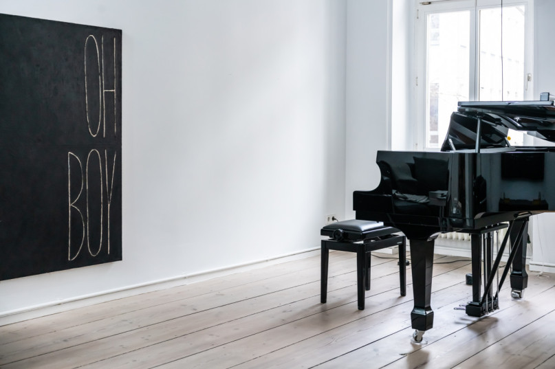 plush74 elegant bw apartment 16 (4)