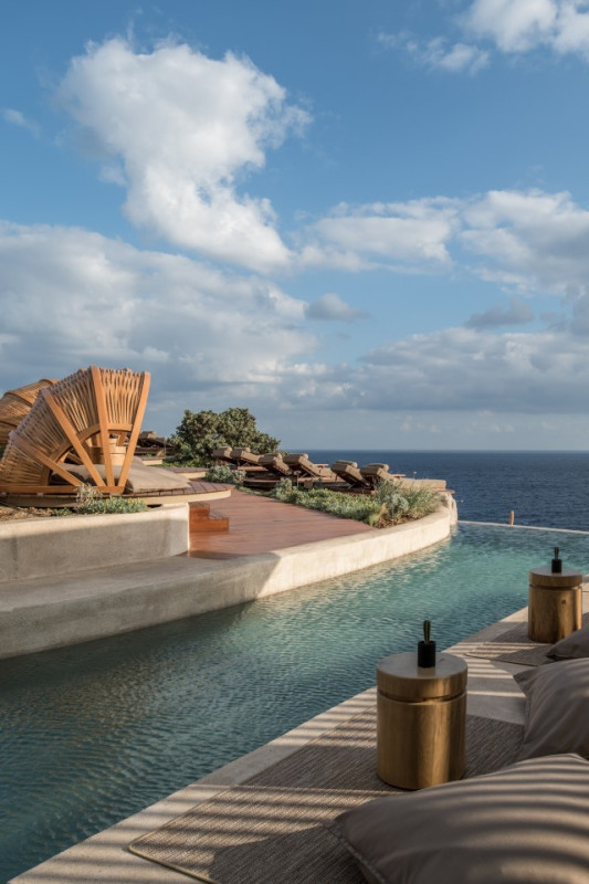 plush74 film photo event hotel greece luxury bar00003