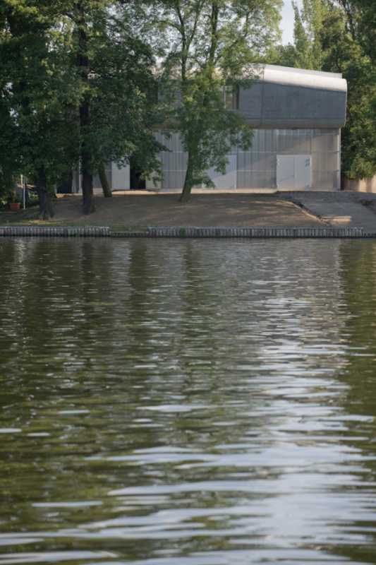 plush74 film foto evenement locatie berlijn duitsland brutalisme 11 (2)