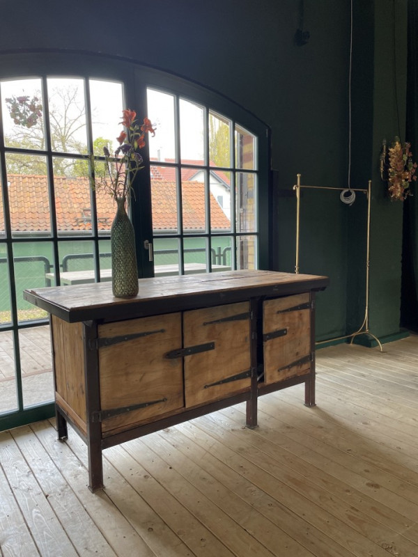 plush74 film foto event location berlin deutschland industriehalle 4