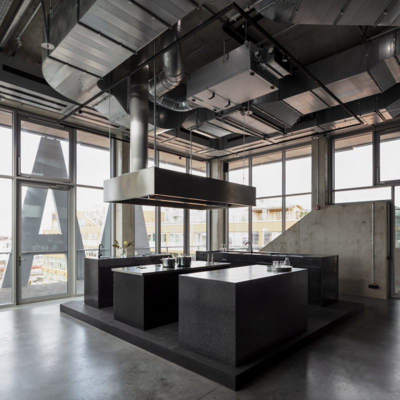 plush74 film foto event location deutschland münchen rooftop kitchen sports suite 3