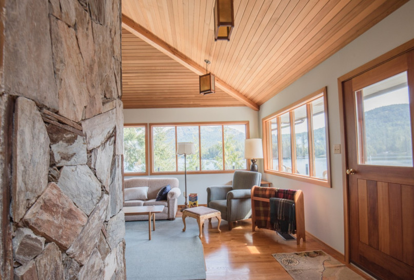 plush74 film photo event location lakefront lakehouse unique bc canada 12