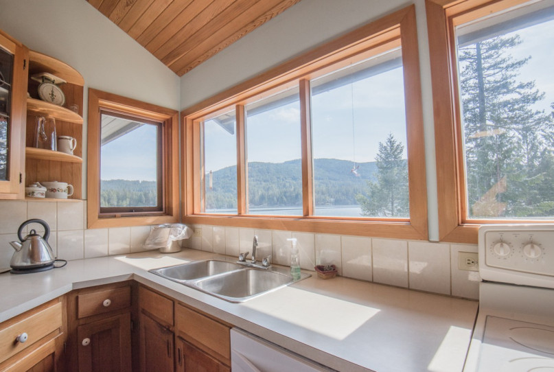 plush74 film photo event location lakefront lakehouse unique bc canada 6