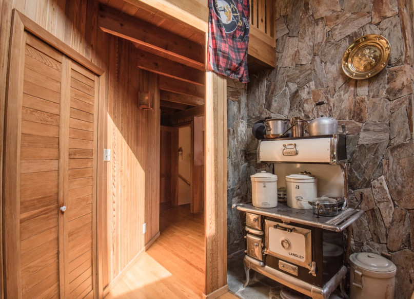 plush74 film photo event location lakefront lakehouse unique bc canada 8