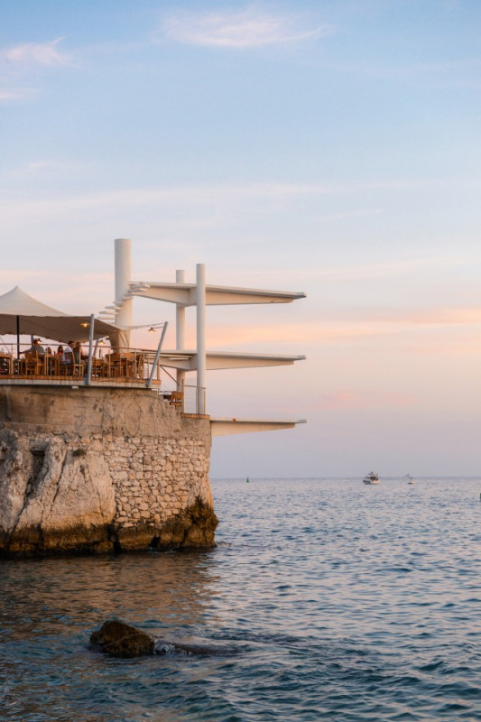 felpa74 película foto restaurante00009