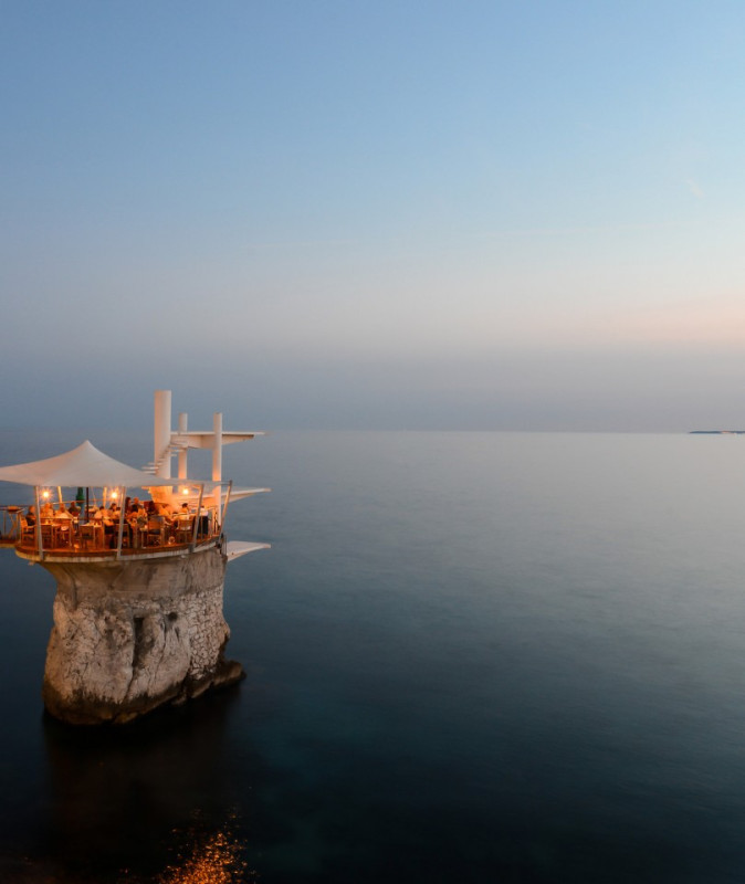 felpa74 película foto restaurante00010