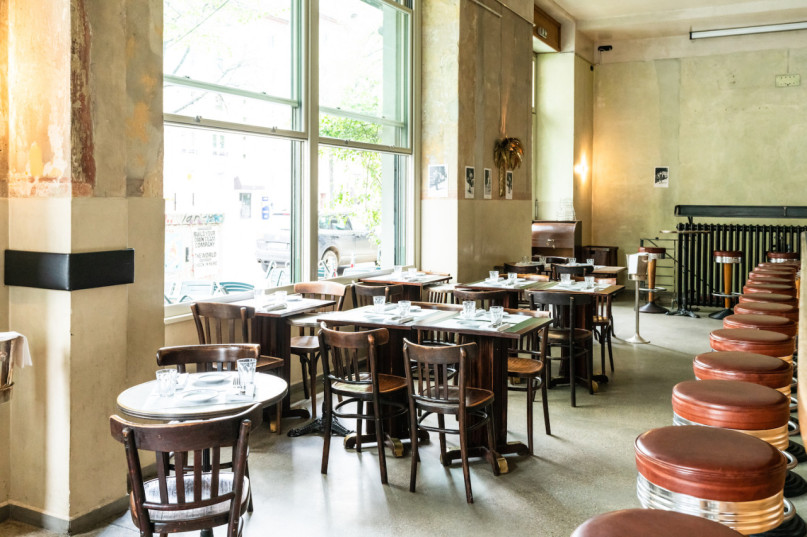 plush74 film photo shooting location scouting bar restaurant berlin1