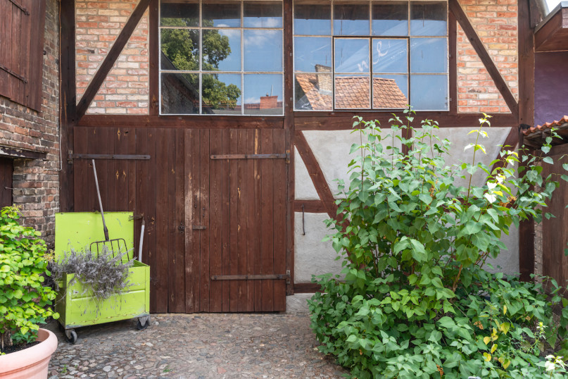 pluche74 film foto schieten locatie scouting schuur natuur platteland loft appartement42