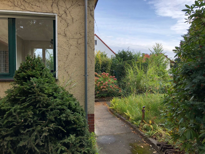 plush74 film photo shooting location scouting berlin apartment house private home garden17