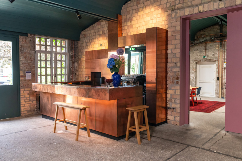 plush74 film photo shooting location scouting berlin event space bricks venue19