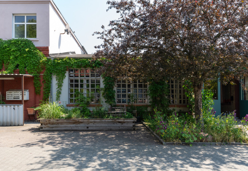 plush74 film photo shooting location scouting berlin event space bricks venue28