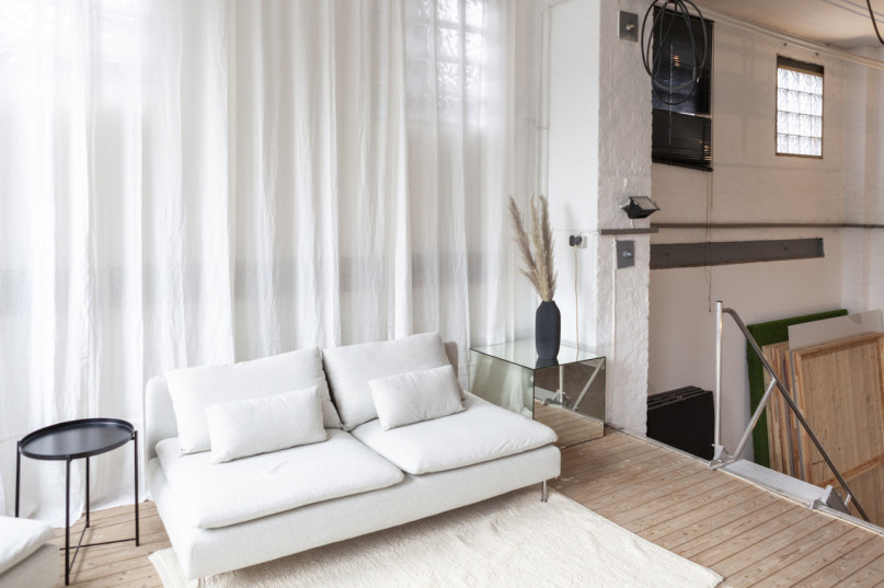 plush74 film photo shooting location scouting berlin event space studio clean hamburg minimalistic6