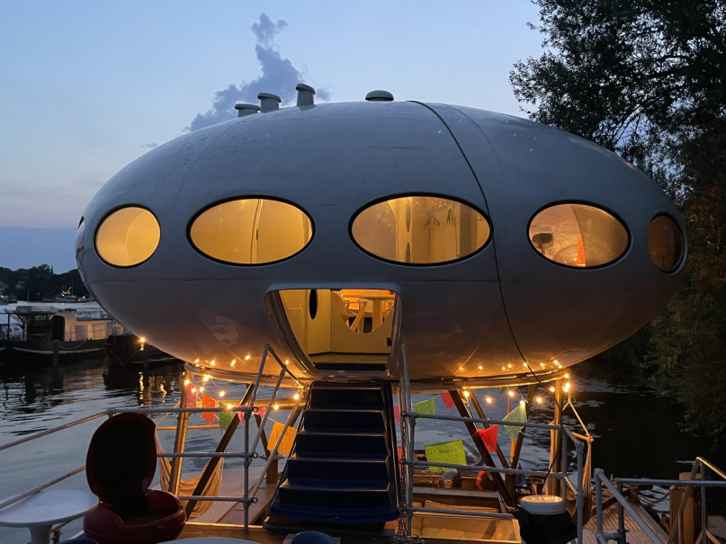 plush74 floating ufo 11 (1)