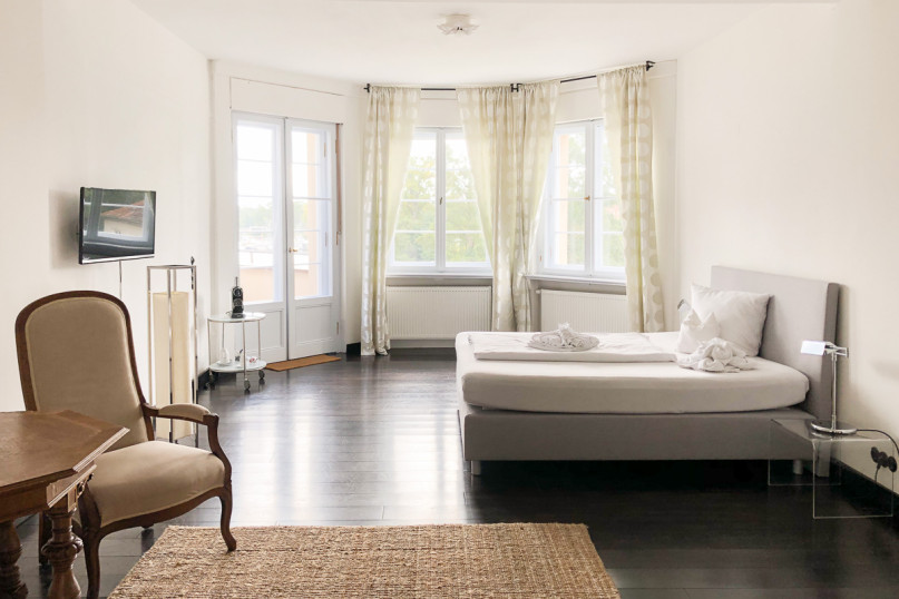 plush74 garden castle 5