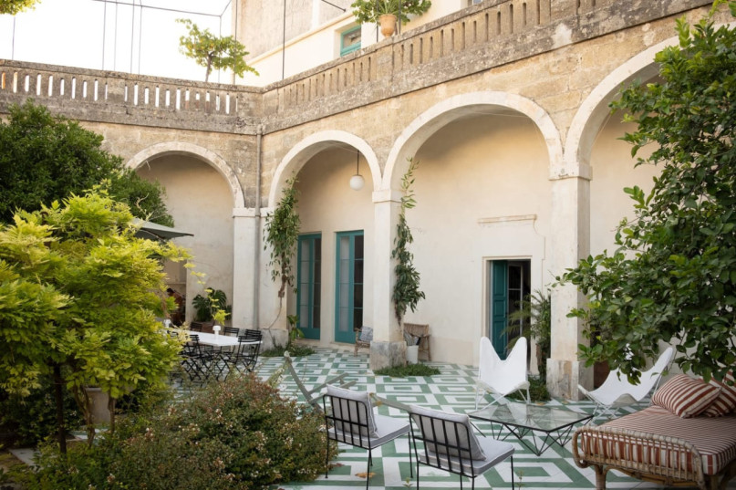 plush74 green tiled puglia palazzo 20