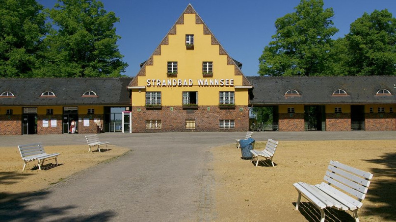 felpa74 playa histórica lido berlin 13