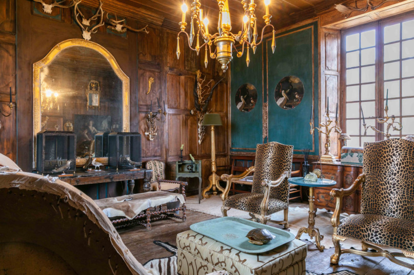 plush74 historic french chcteau in auge 10