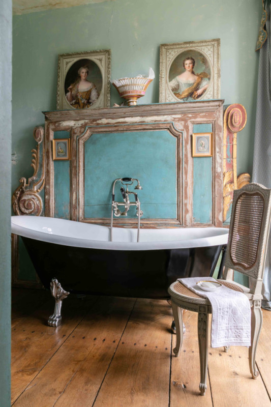 plush74 historic french chcteau in auge 51